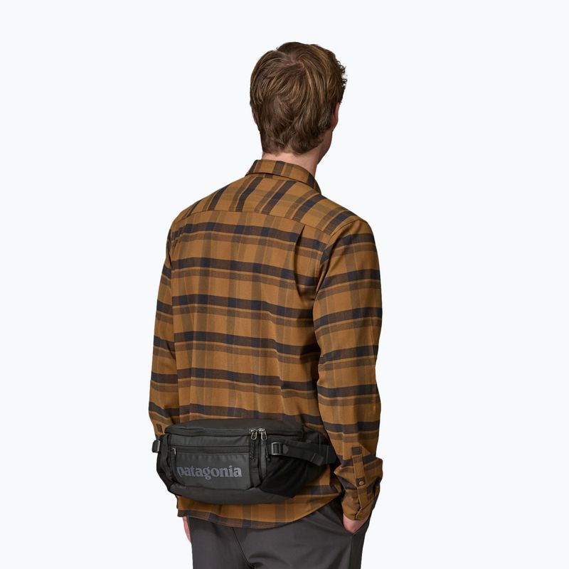 Patagonia Black Hole deréktáska 5 l fekete / fekete vesetáska 5