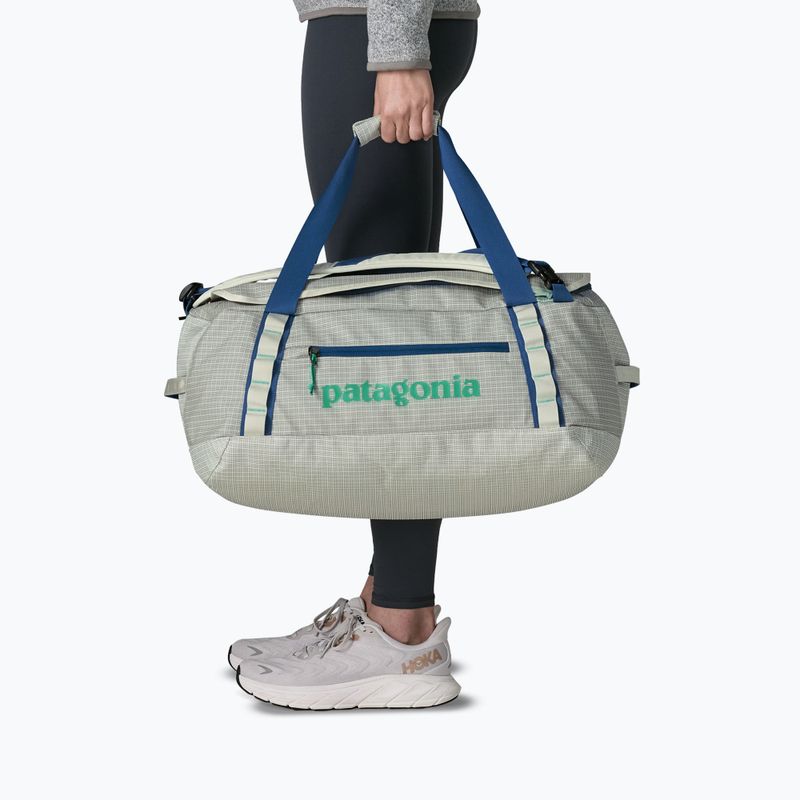 Utazótáska Patagonia Black Hole Duffel 40 l birch white 5