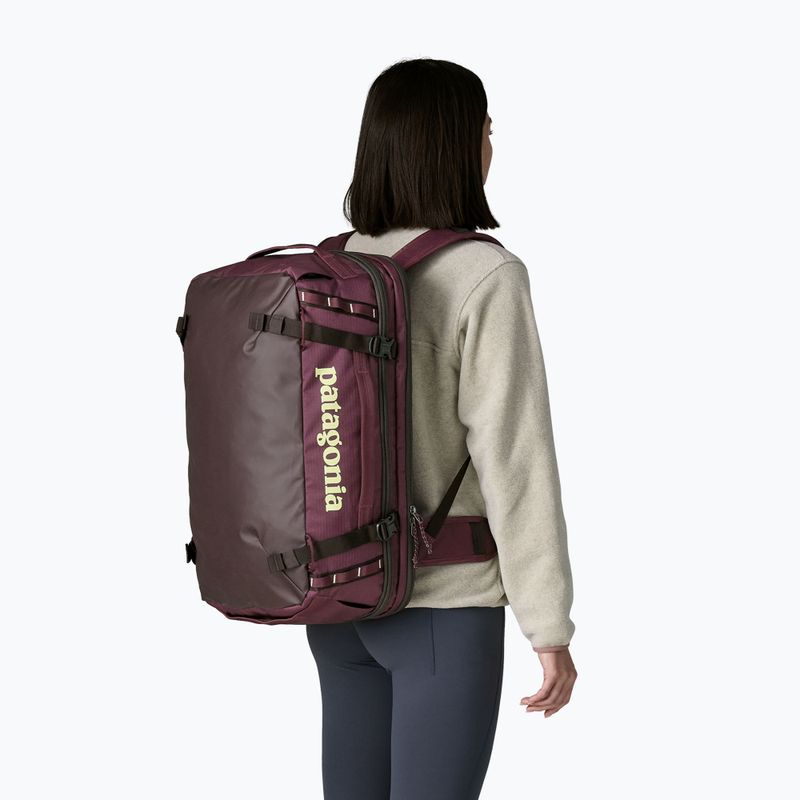 Utazótáska Patagonia Black Hole MLC 45 l berry fig 4