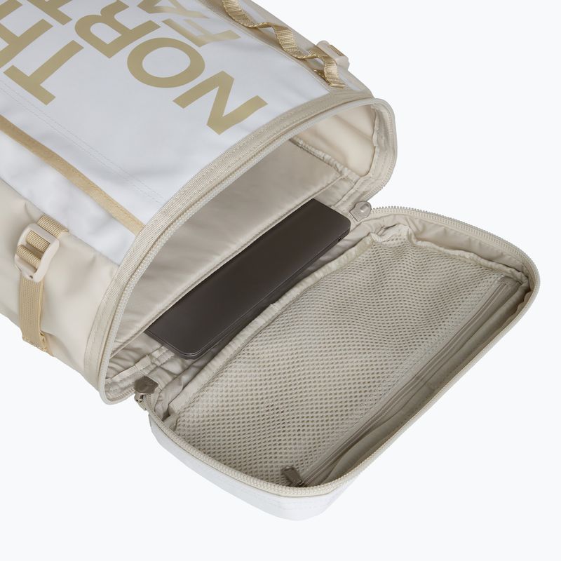 Városi hátizsák The North Face Base Camp Fuse Box 30 l white ash/calacatta/pal 5
