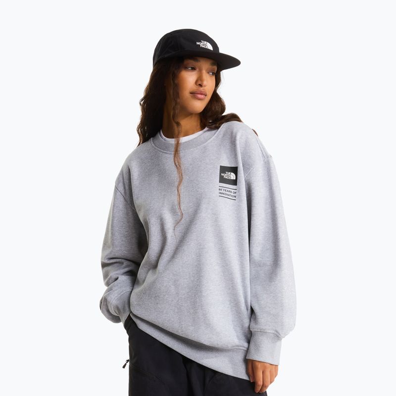 Pulóver The North Face Celebration Relaxed Crew Graphic tnf light grey heather 3