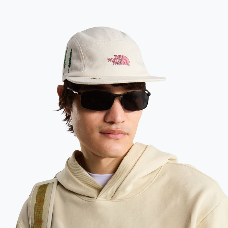 The North Face Norm Camp férfi baseballsapka white dune/raw undyed/graphics 4