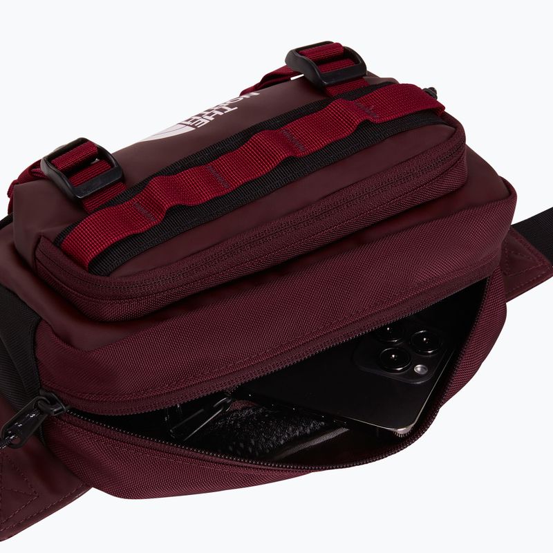 Övtáska The North Face Base Camp Lumbar deep burgundy/t 4