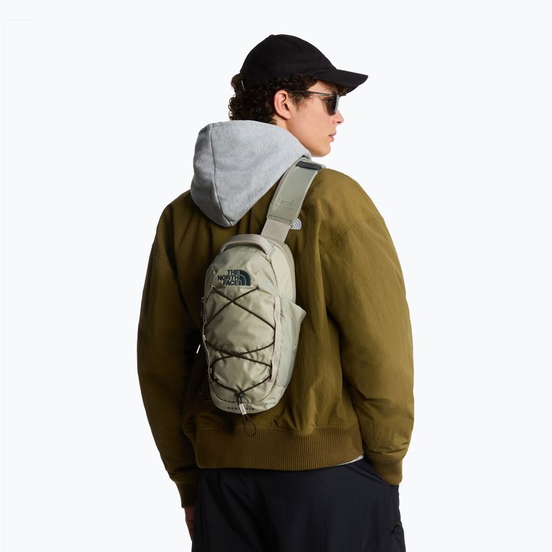 Egyvállas városi hátizsák The North Face Borealis Sling 6 l stone slab/dark 5