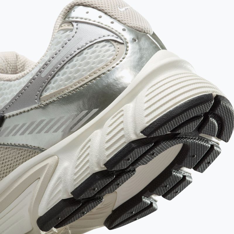 Női cipők Nike V5 RNR summit white/sail/black/light orewood brown 8
