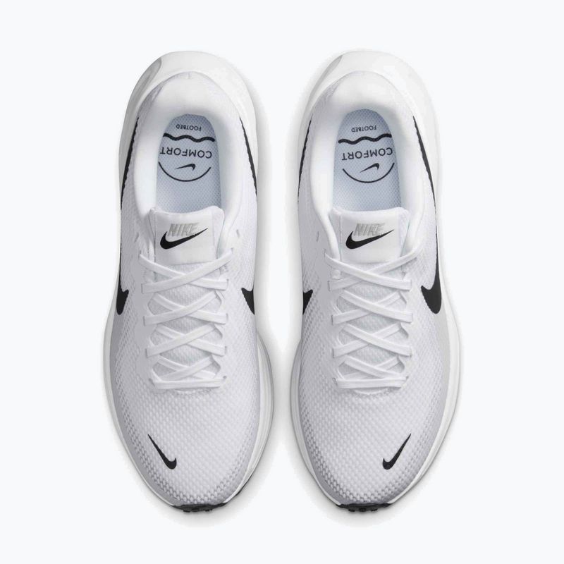 Női futócipő Nike Revolution 8 Extra Wide white/pure platinum/black 14