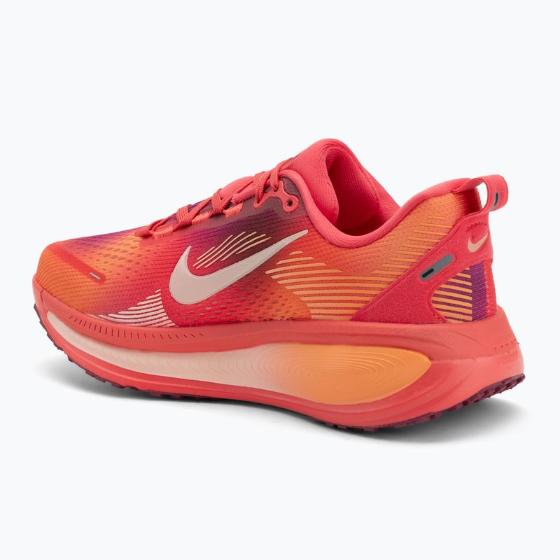 Nike Vomero 18 SE női futócipő Ember Glow/Sweet Beet/Marrakesh/Washed Coral 3