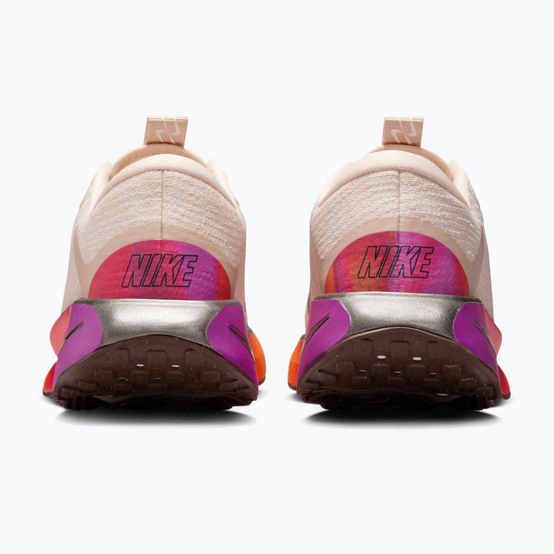 Nike Motiva SE női edzőcipő pearl white/pale ivory/vivid purple/metallic gold grain 4