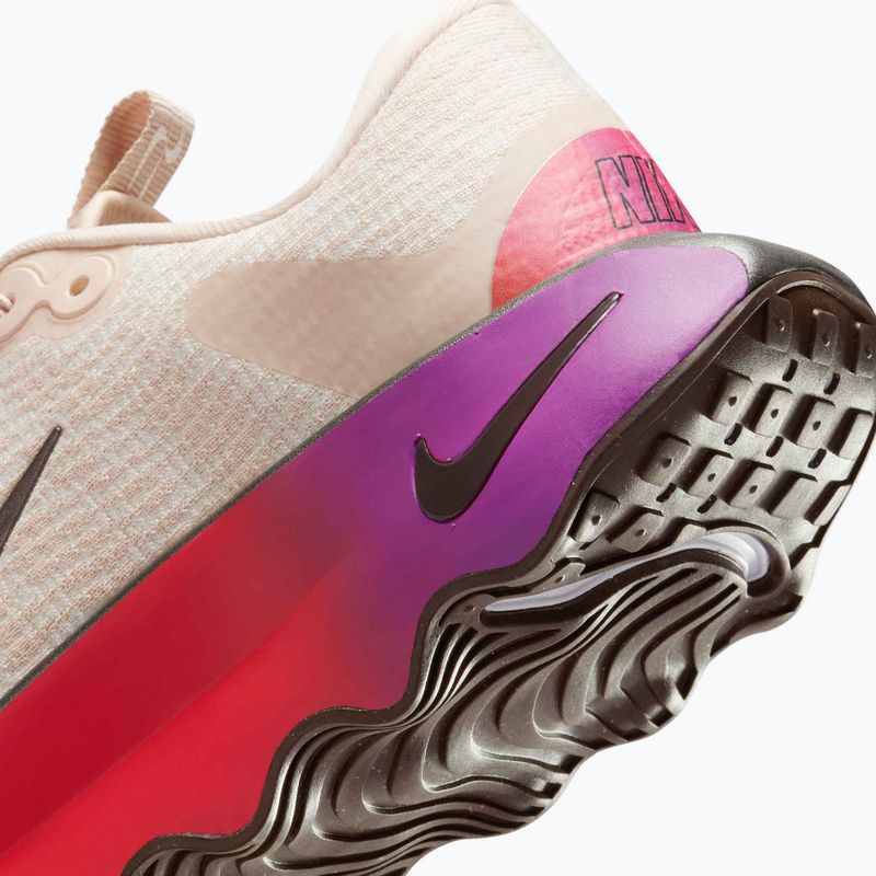 Nike Motiva SE női edzőcipő pearl white/pale ivory/vivid purple/metallic gold grain 9