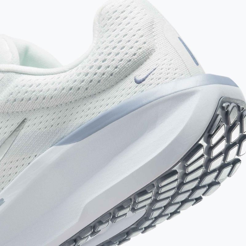Női futócipő Nike Winflo 11 summit white/metallic silver 8