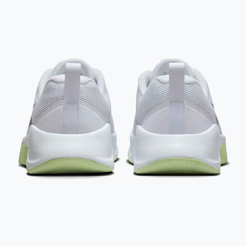 Női edzőcipő Nike MC Trainer 3 fehér/metál ezüst/barely volt 4