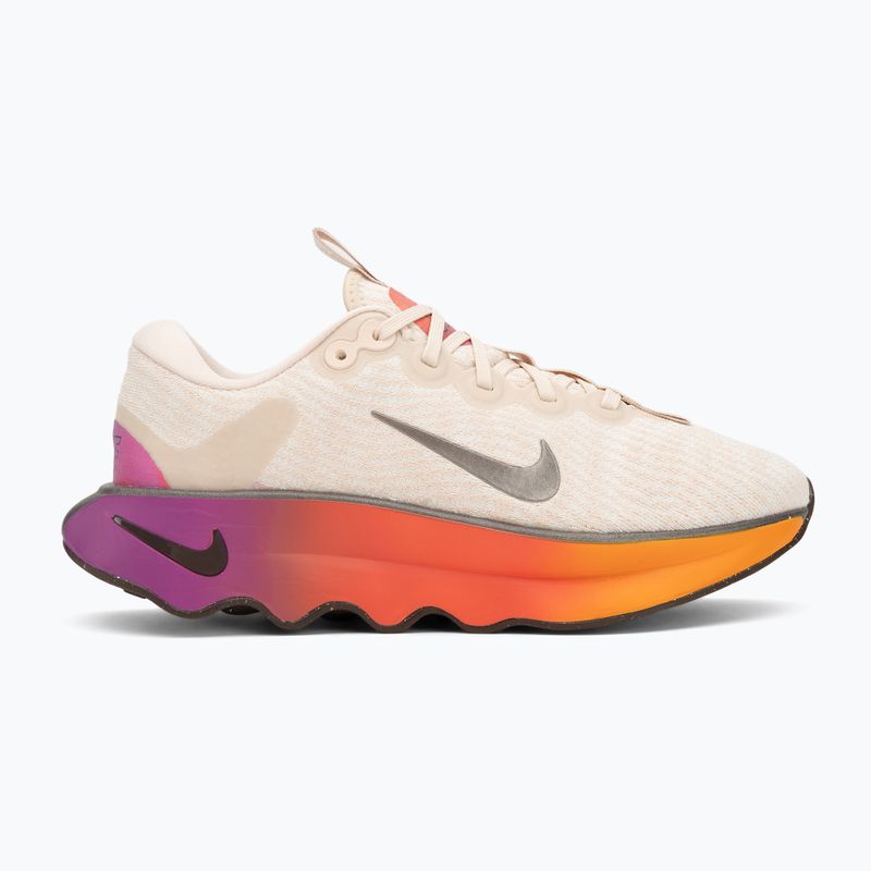 Nike Motiva SE női edzőcipő pearl white/pale ivory/vivid purple/metallic gold grain 2