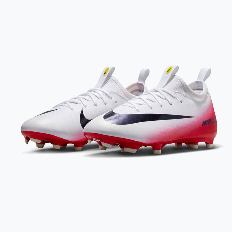 Gyerek futballcipő Nike Zoom Vapor 16 Academy LV8 Jr FG/MG university red/dark obsidian 10