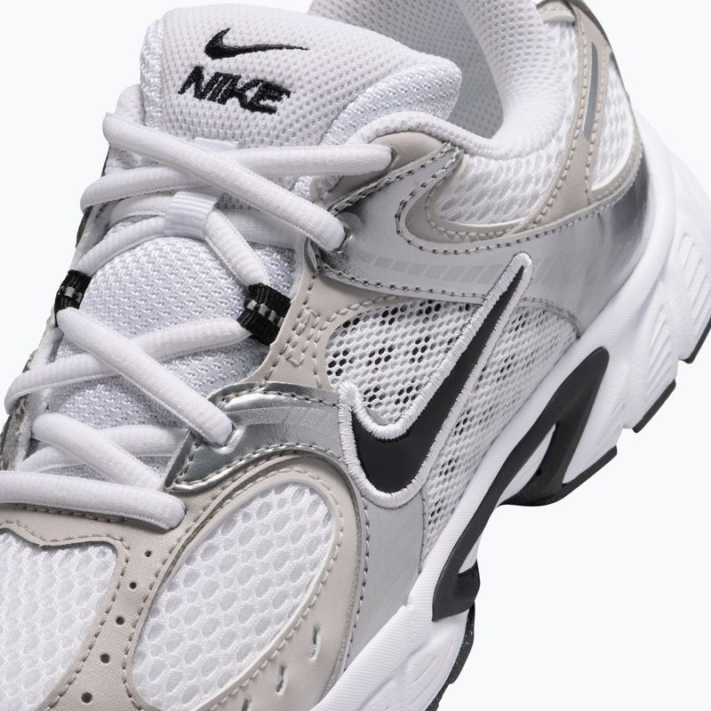 Nike cipő V5 RNR fehér/vastag szürke/kollegiumi szürke/fekete 9