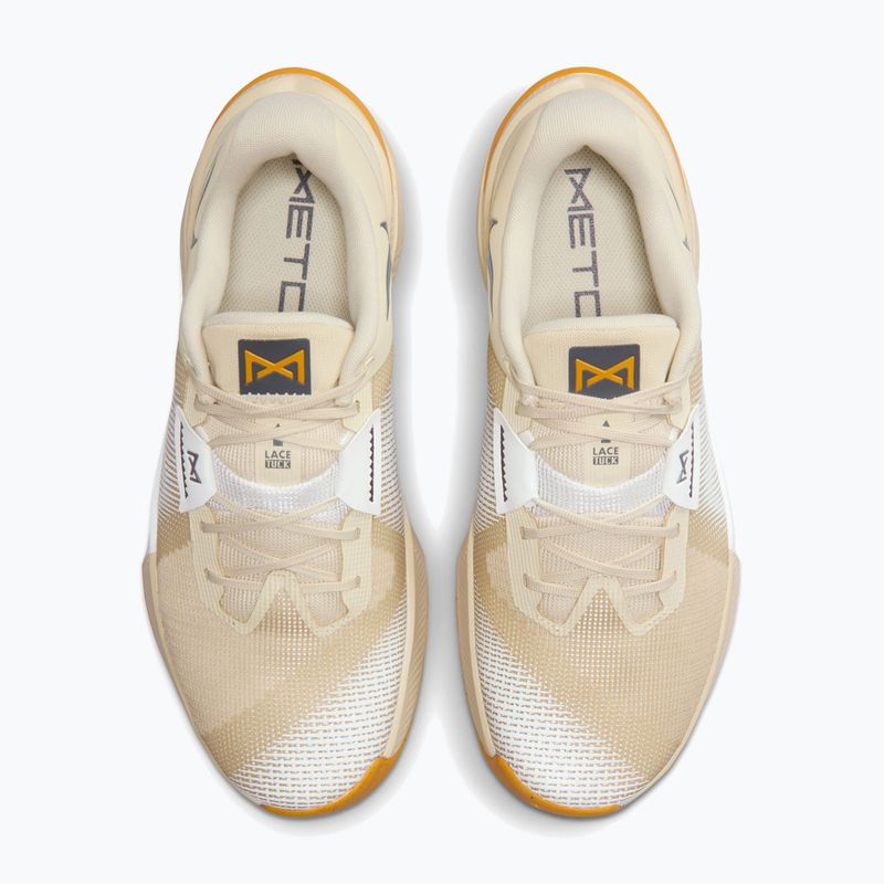 Férfi súlyemelő cipő Nike Metcon 10 light khaki/gold leaf/iron grey 5