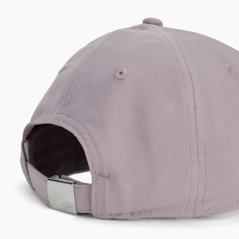 Baseball sapka Nike Dri-Fit Club Light Violet Ore/Metallic Silver 4