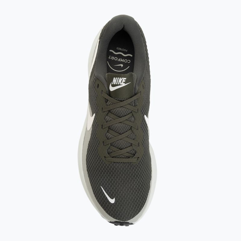 Férfi futócipő Nike Revolution 8 cargo khaki/spruce aura/spruce fog/sail 5