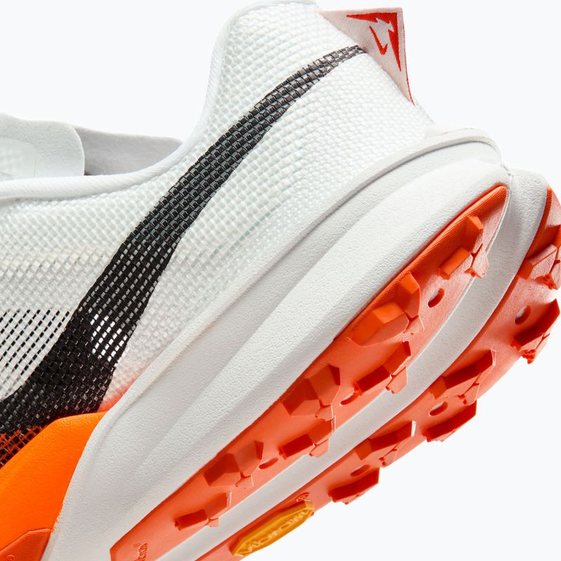 Férfi futócipő Nike Kiger 10 white/photon dust/total orange/black 8