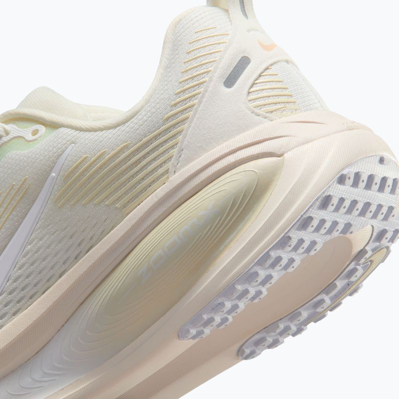 Női futócipő Nike Vomero 18 ESS summit white/chalk/sea glass/white 9