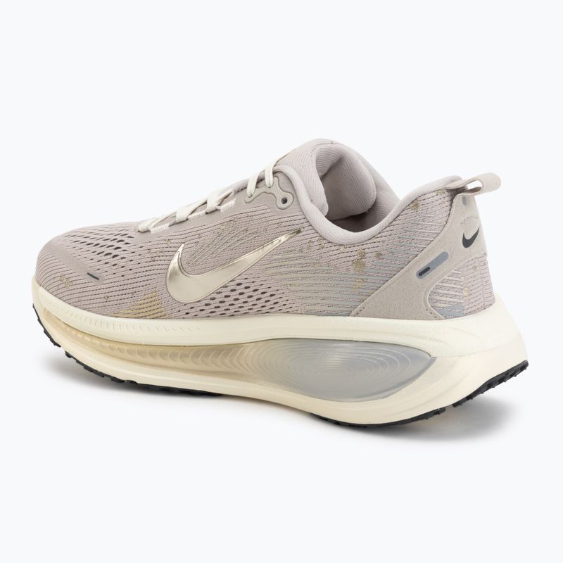 Női futócipő Nike Vomero 18 SE cream ii/coconut milk/metallic gold grain 3