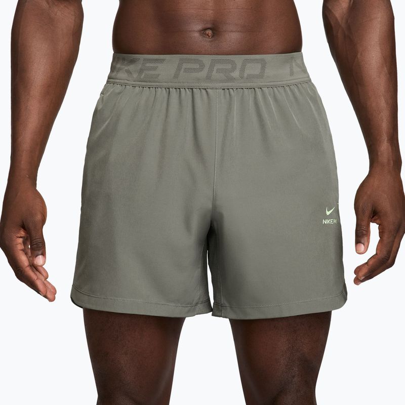 Férfi rövidnadrág Nike Pro Training Dri-Fit 6" light army/light liquid lime 5
