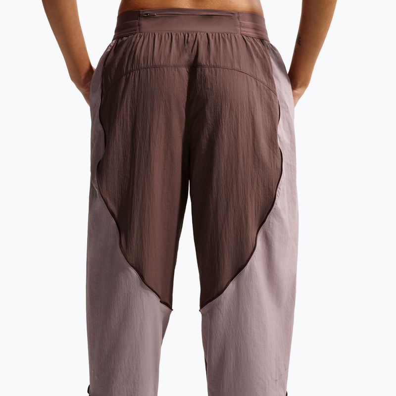 Női futónadrág Nike Swift UV Repel Mid-Rise tattoo/light violet ore 5