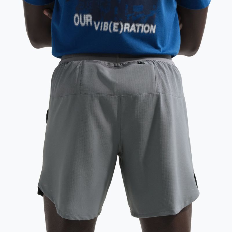 Férfi futóshort Nike Stride Dri-Fit Brief-Lined 7" smoke grey 4