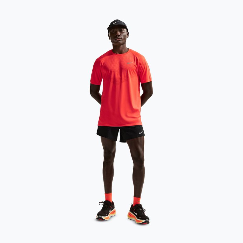 Nike Stride Dri-Fit férfi rövidnadrág, 5 hüvelykes, béléses 2