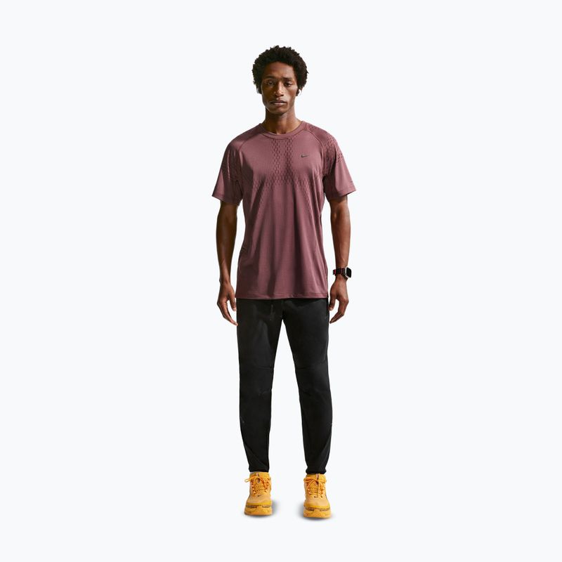 Férfi futónadrág Nike Stride Repel Woven black/black/black/black 2