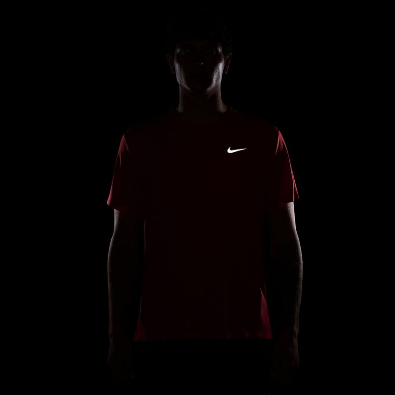 Férfi futópóló Nike Miler Dri-Fit UV light crimson 7