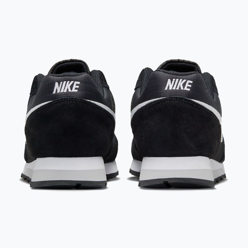 Női cipők Nike MD Runner 2 black/wolf grey/white 4