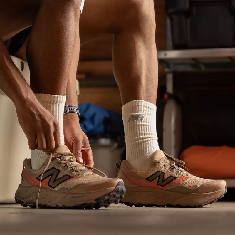 Férfi New Balance Fresh Foam Hierro V9 terepfutó cipő sivatagi agyag színben 9