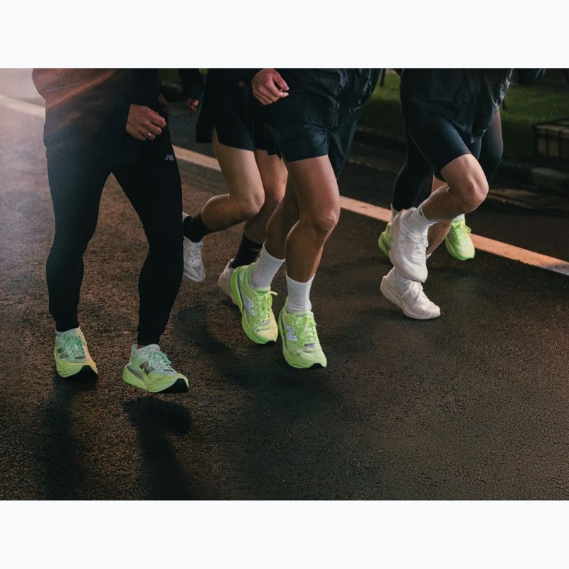 Női futócipő New Balance FuelCell Rebel V5 9