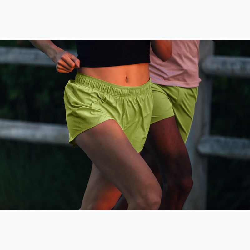 Női rövidnadrág New Balance RC Seamless 3" afterglow 15