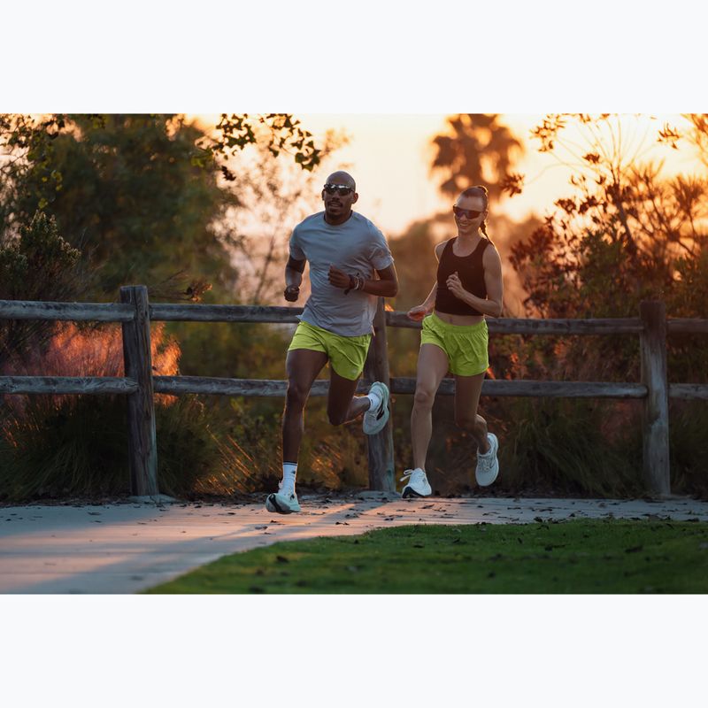 Női rövidnadrág New Balance RC Seamless 3" afterglow 16