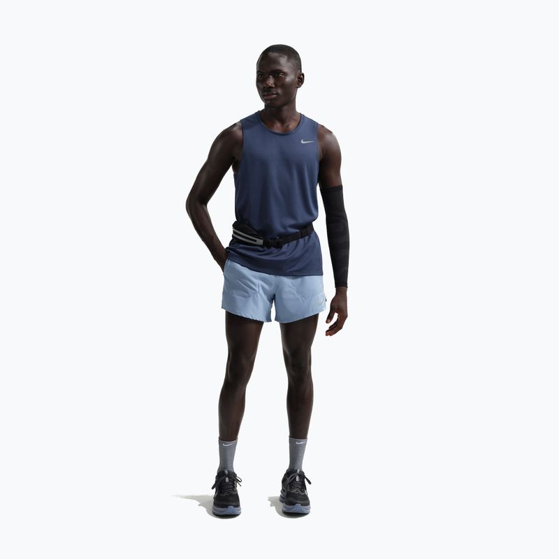 Nike Stride Dri-Fit férfi rövidnadrág, 5" belső béléssel, munkakék 2