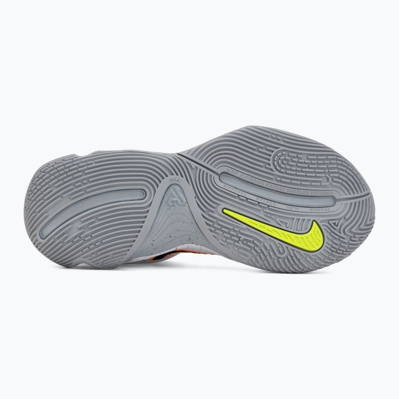 Férfi kosárlabdacipő Nike Giannis Immortality 4 white/volt/wolf grey/black 4