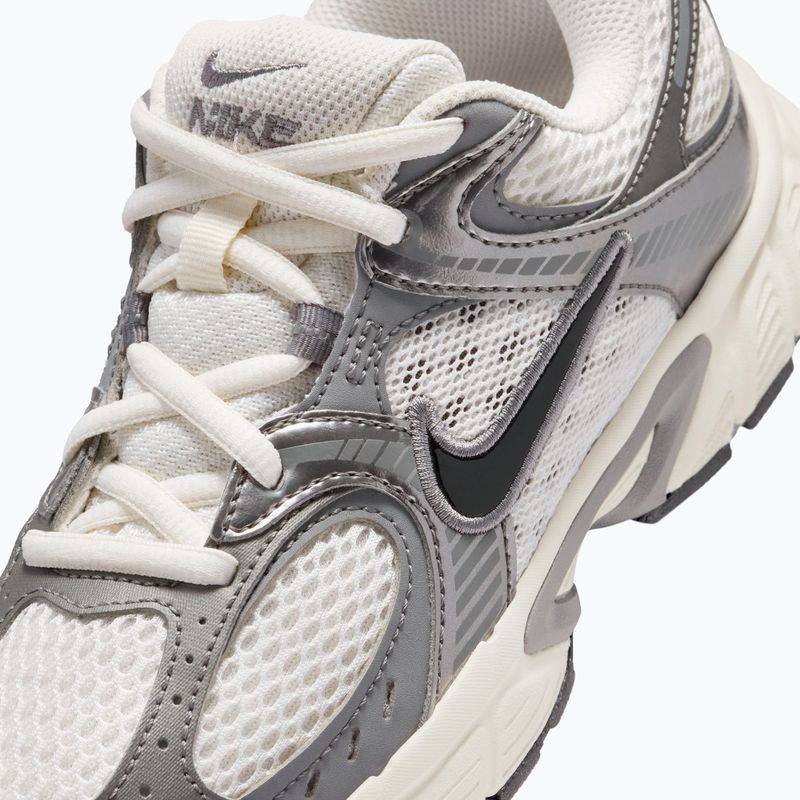 Nike cipő V5 RNR phantom/pencil point/black 8