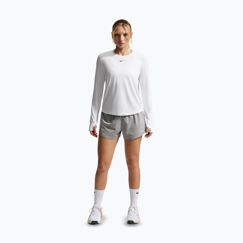 Női rövidnadrág Nike One Dri-Fit 3" smoke grey/heather/white 2
