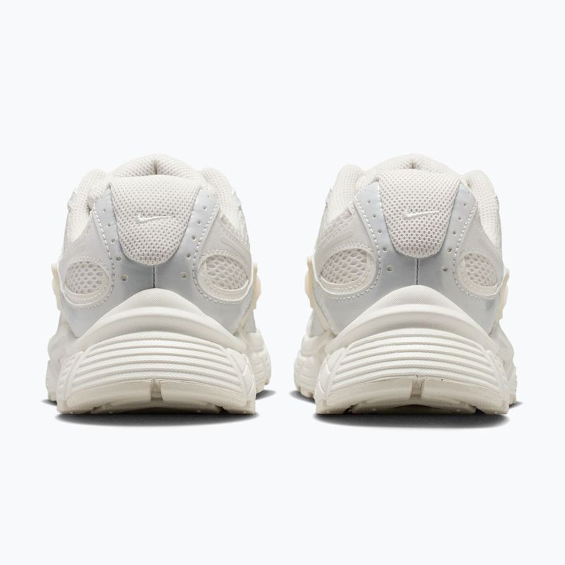 Női cipők Nike V5 RNR phantom/sail/metallic summit white/phantom 4