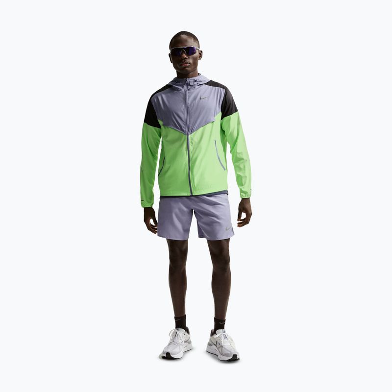 Férfi futódzseki Nike Impossibly Light Windrunner iron purple/black/lime blast 2