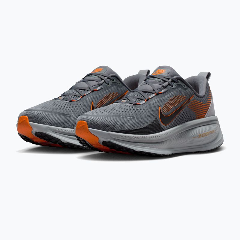 Férfi futócipő Nike Vomero 18 cool grey/safety orange/wolf grey/black 3
