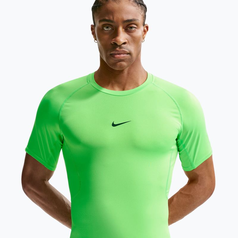 Férfi edzőpóló Nike Pro Dri-Fit Tight Fitness green strike/black 4