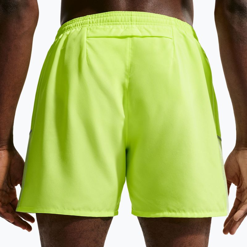 Férfi rövidnadrág Nike Miler Dri-Fit Brief Lined 5" volt ice/barely volt 5