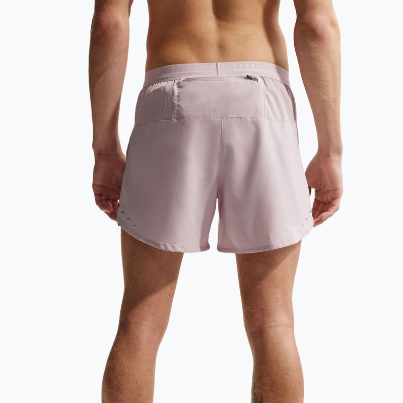 Férfi Nike Stride Dri-Fit rövidnadrág, bélelt, 5" particle rose 6