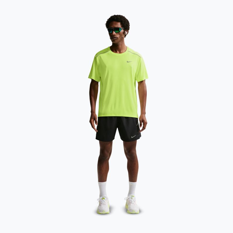 Férfi futópóló Nike Miler Dri-Fit UV volt ice 2