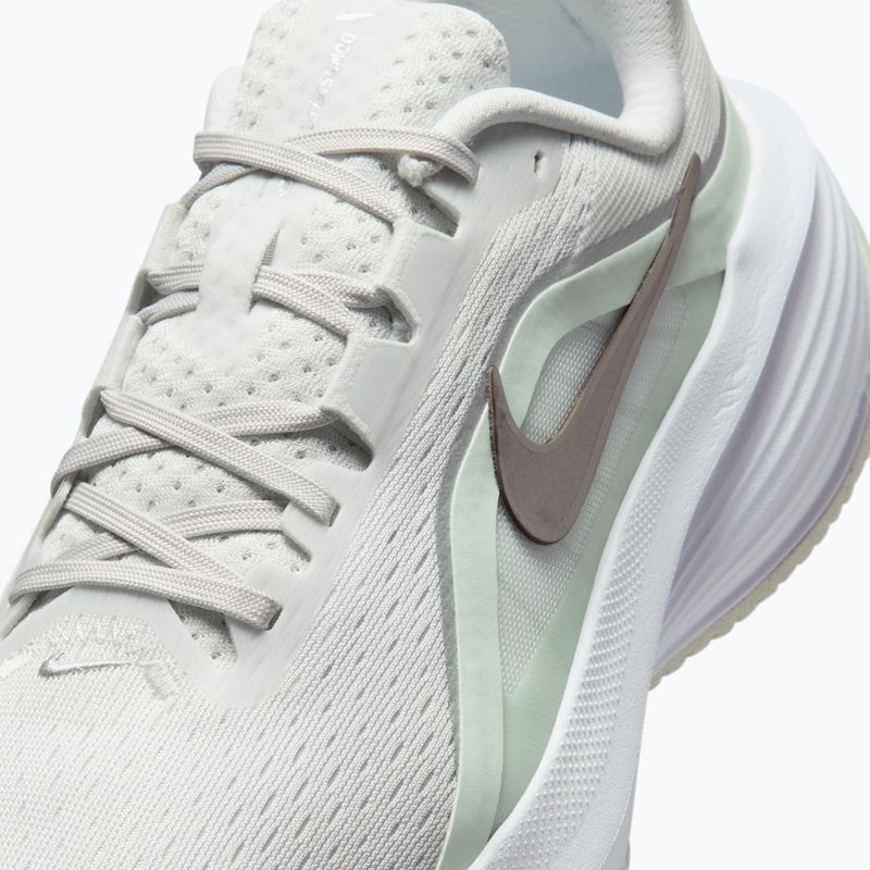 Női futócipő Nike Downshifter 14 off white/barely green/metallic silver 3