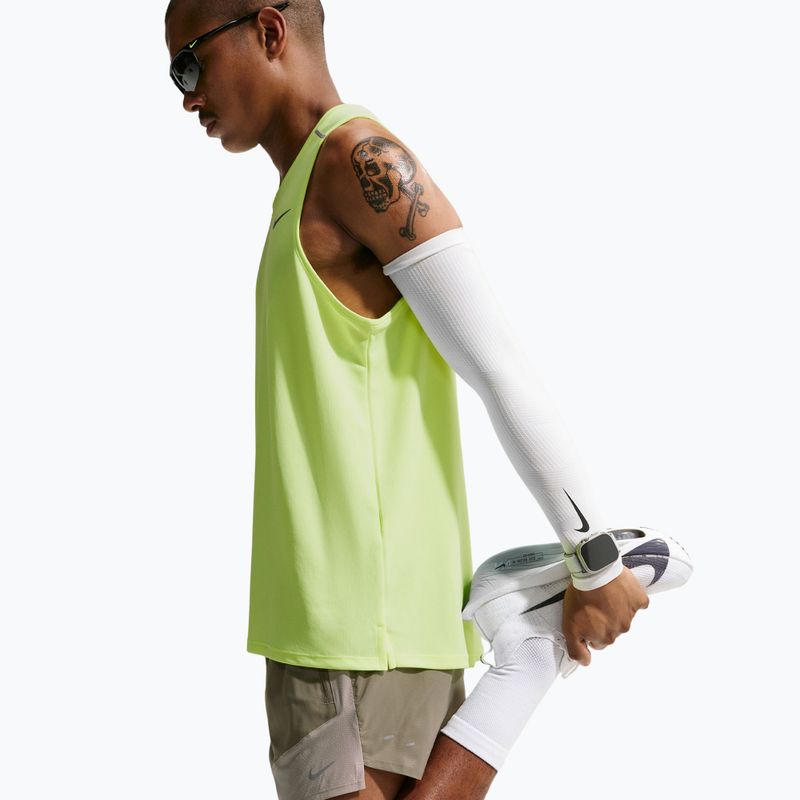 Férfi futóshort Nike Stride Dri-Fit Brief-Lined 5" light army/spruce fog 5
