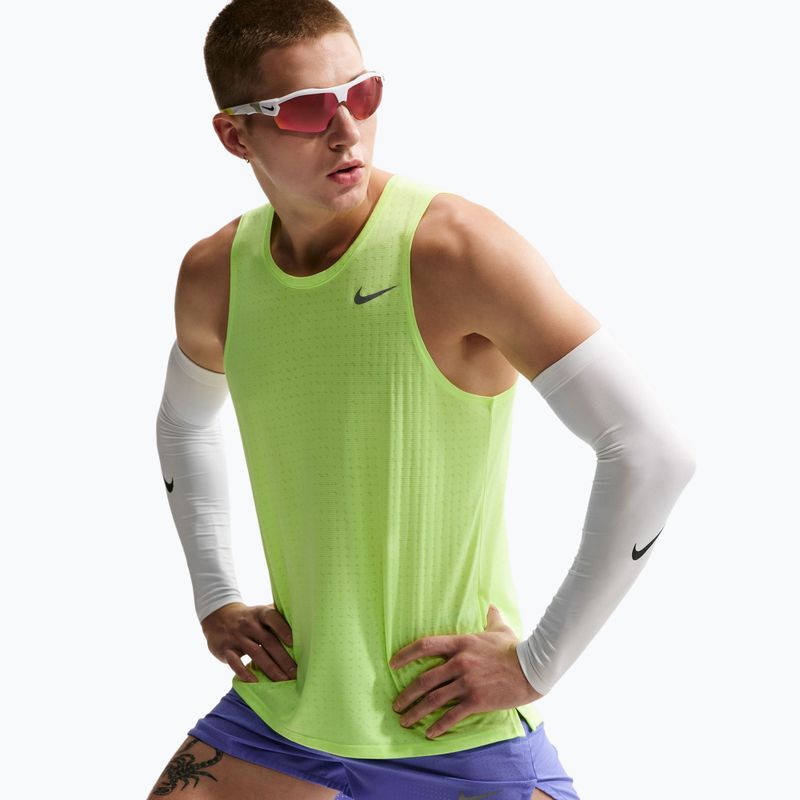 Férfi futópóló Nike Miler Breathe volt ice 4