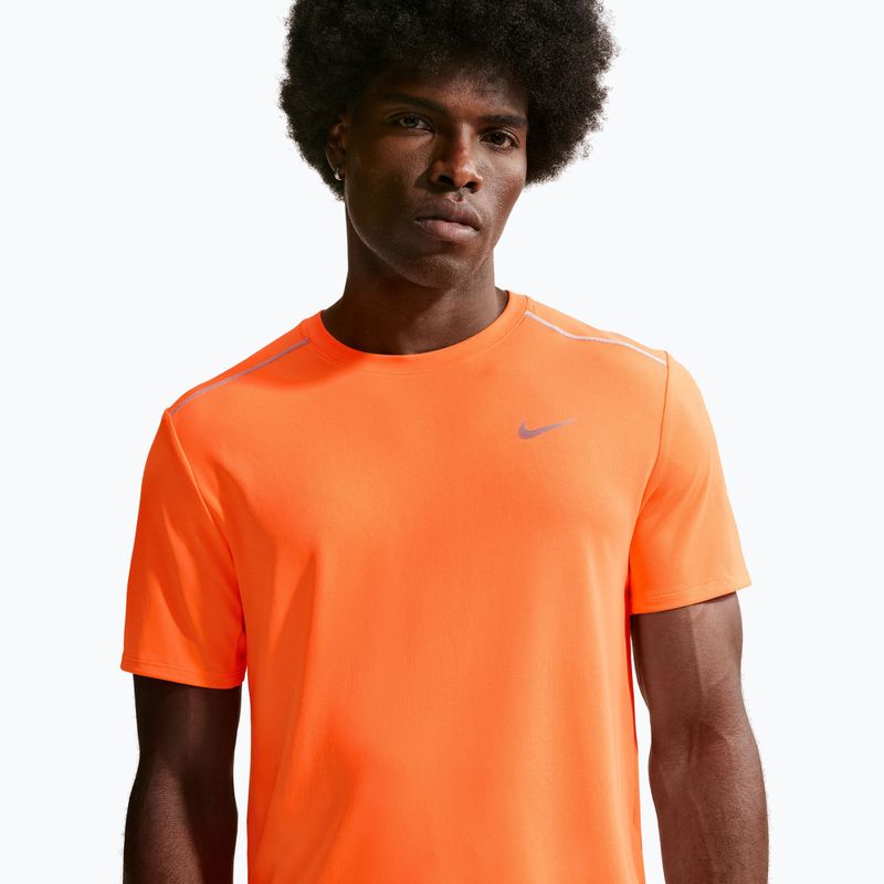 Férfi futópóló Nike Miler Dri-Fit UV total orange 4